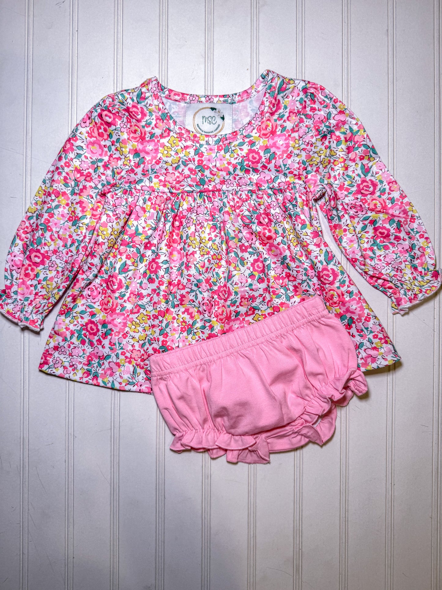RTS: Girl’s Winter Wildflowers Diaper Set