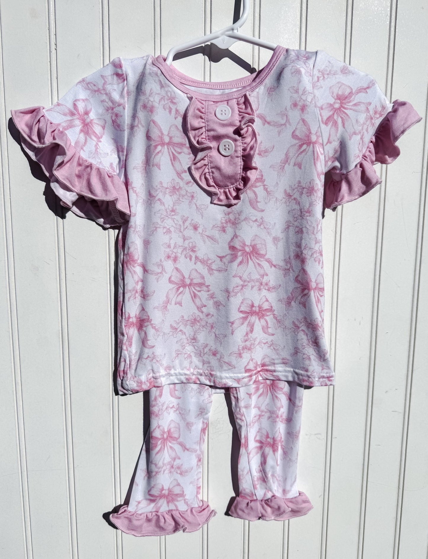 Girl’s Pink Toile Bows Bamboo Short Sleeve Pants Set