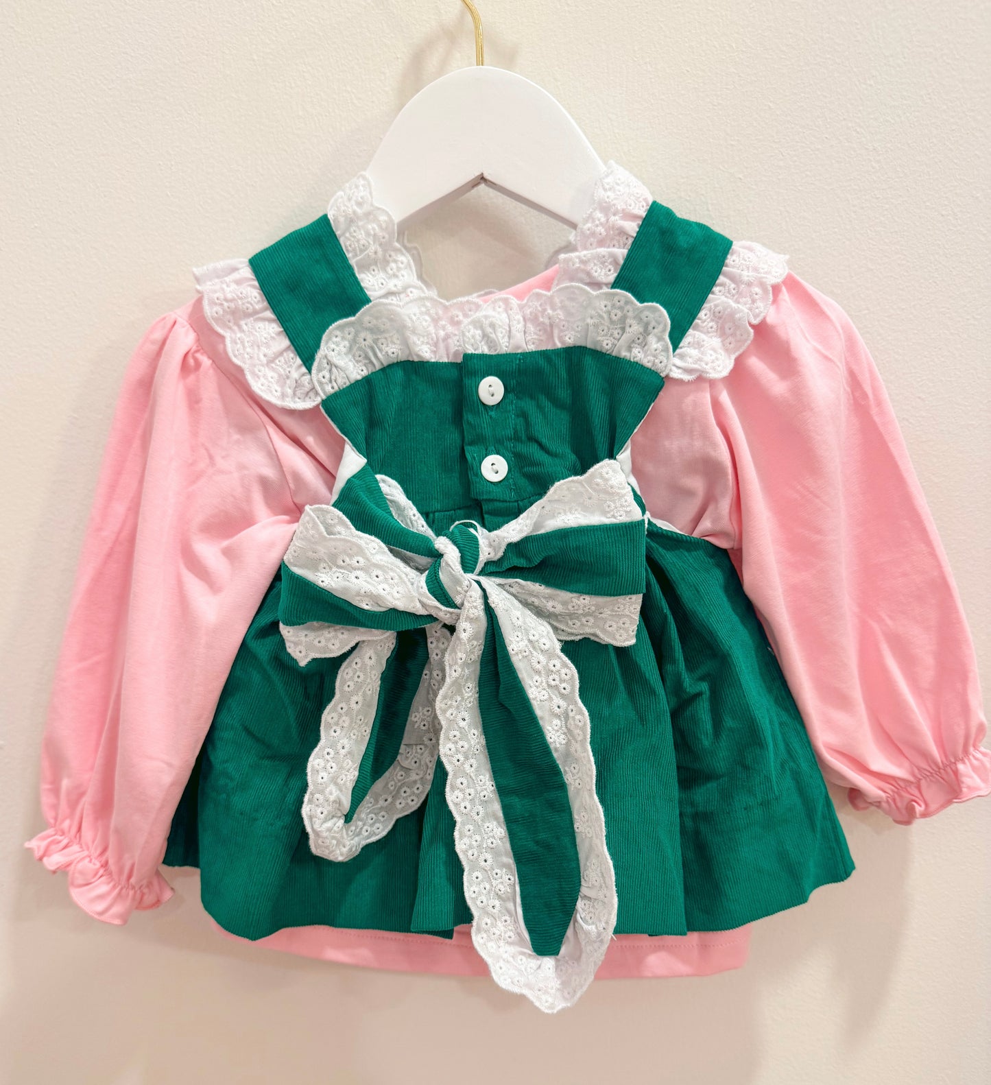 RTS: Girl’s Green Corduroy Bows Diaper Set