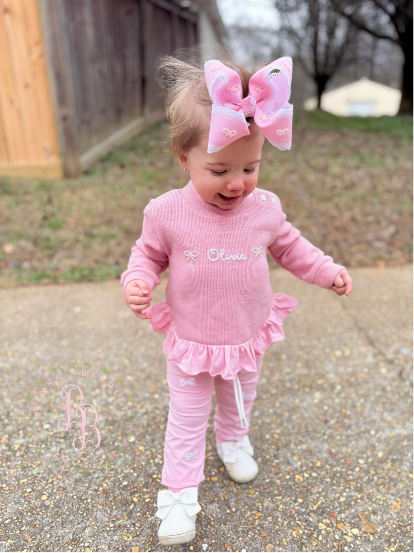 RTS: Girl’s Pearl Bow Sweater Joggers Set